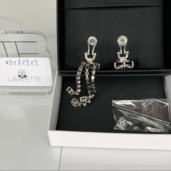 Miu Miu Crystal Bow Earring - Picture 3 of 4